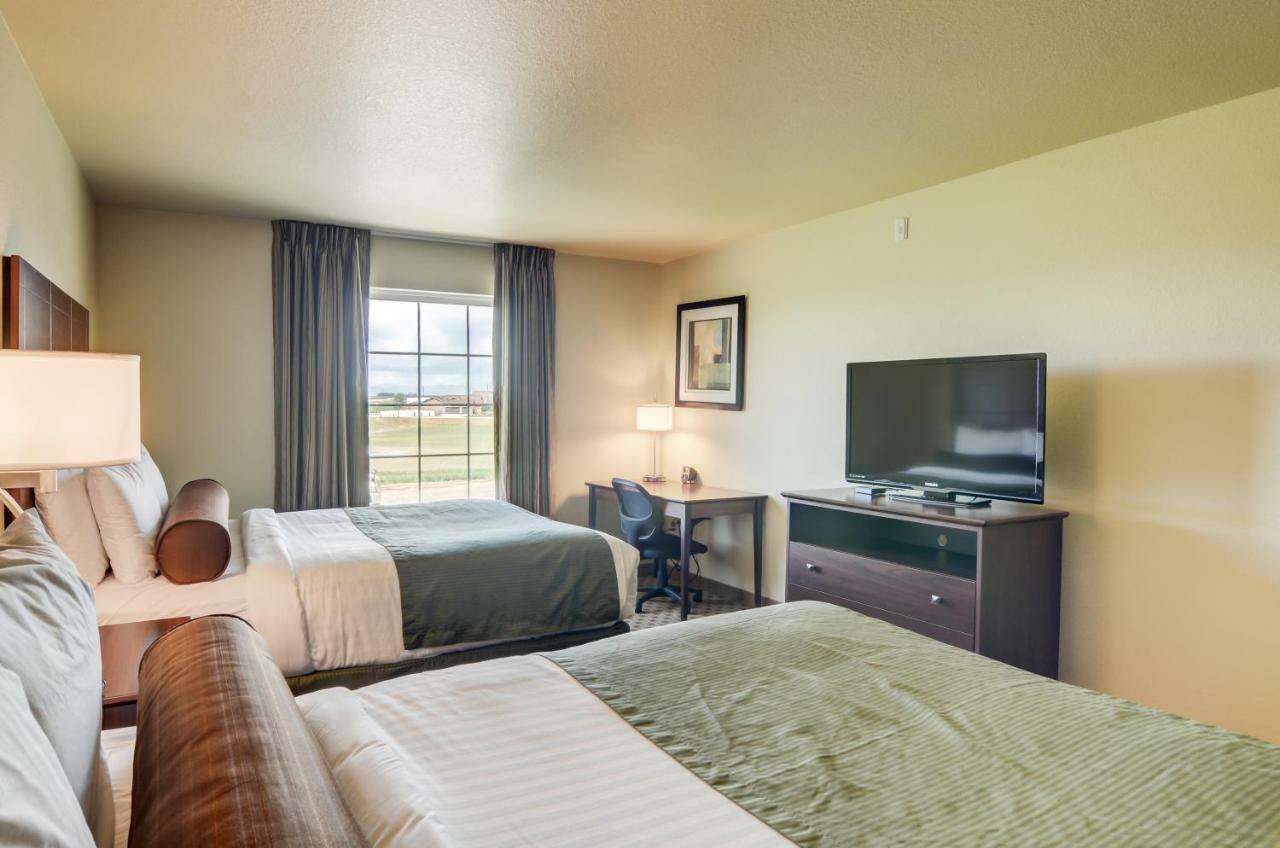 Cobblestone Inn & Suites-Kersey Eksteriør bilde